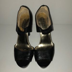 Michael Kors Size 8 Black Leather Heels